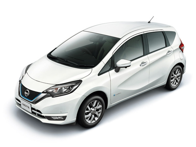 日産 　ノート　1 . 2　e – POWER　X