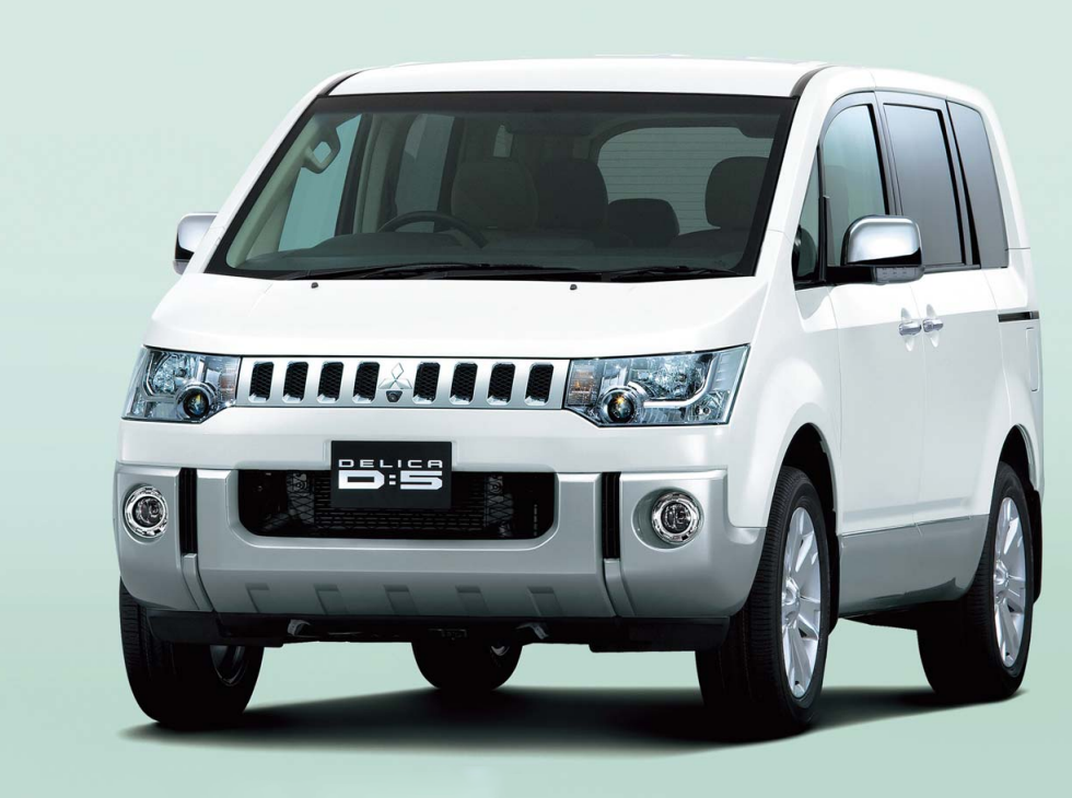 三菱　デリカ　D：5　2.4　G　パワーパッケージ　4WD