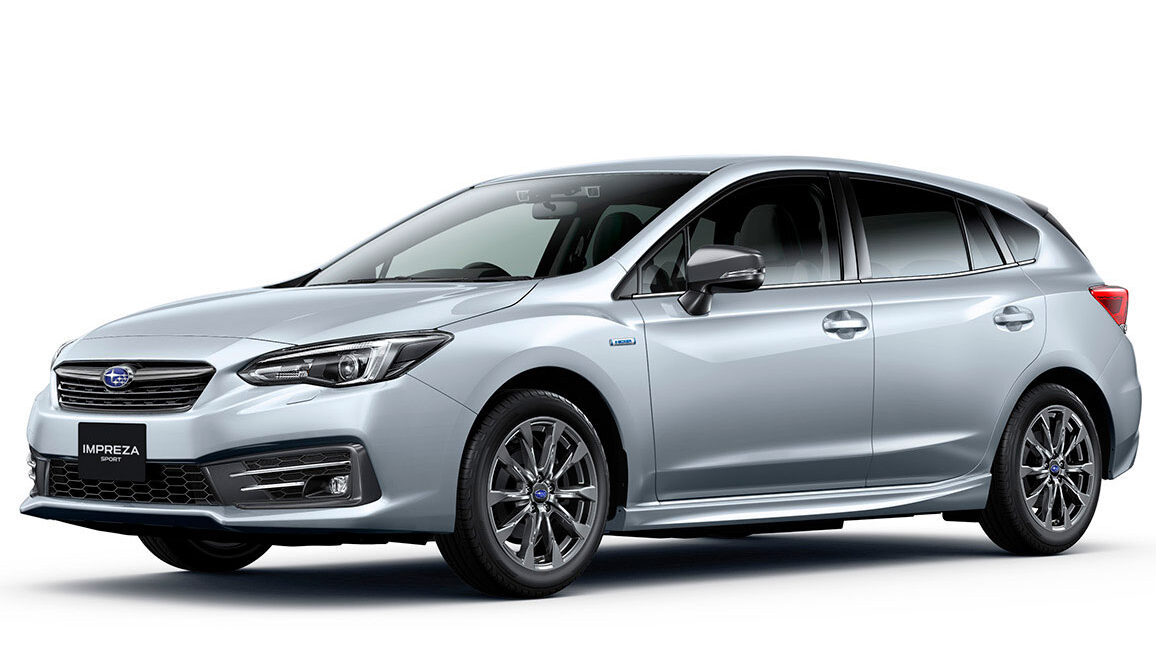 スバル　インプレッサ スポーツ　2 . 0　i – S　アイサイト　4WD